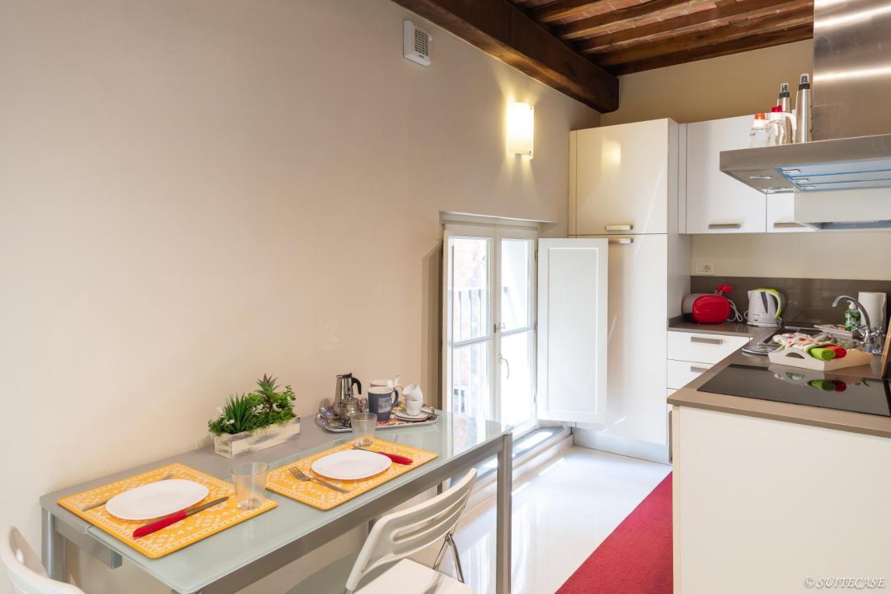 Alessandra Apartment Lucca Buitenkant foto